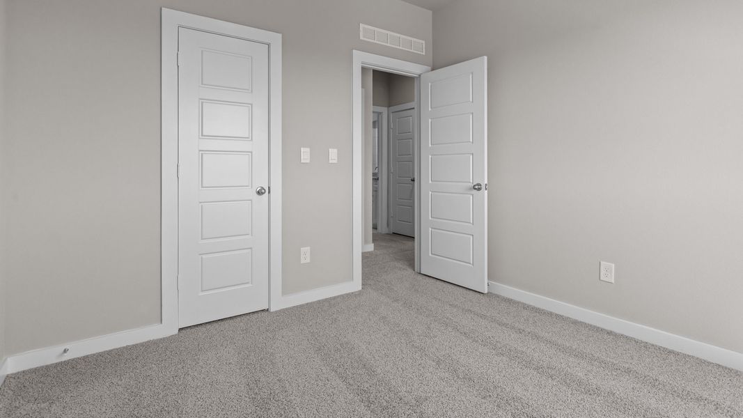 Representative unfurnished interior of a home built from the Southhaven by D.R. Horton in Legacy South, Midland (Image 24).