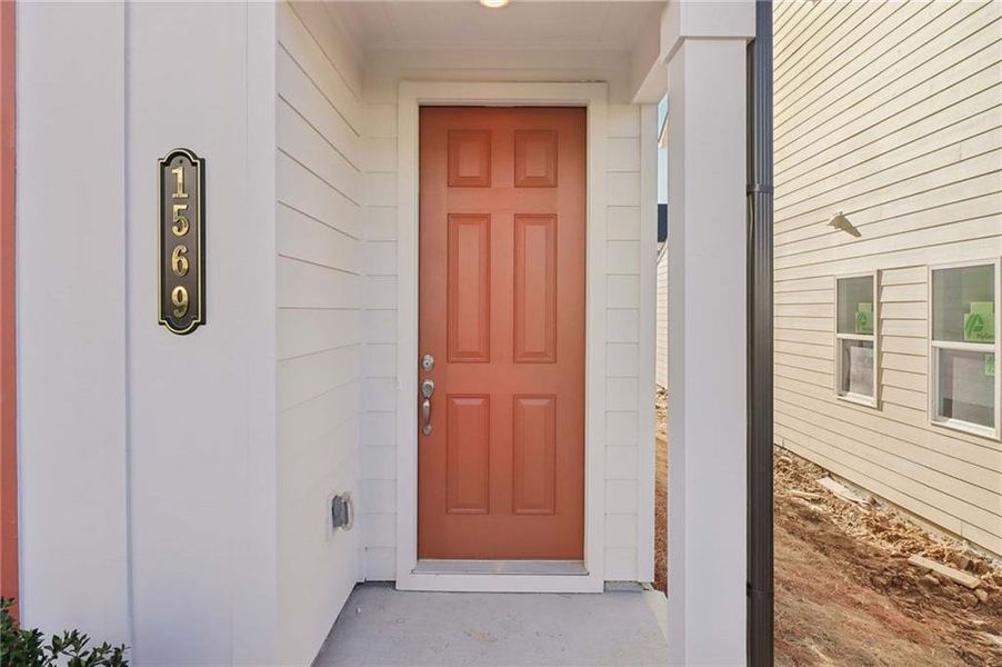 Exterior details and patio area of a home in Park Vue, Atlanta (Image 24).
