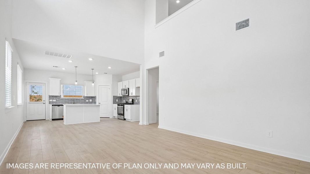 Spacious, unfurnished interior of a new home in Frontier, Mustang Ridge (Image 17). Spacious, unfurnished interior of a new home in Frontier, Mustang Ridge (Image 17).