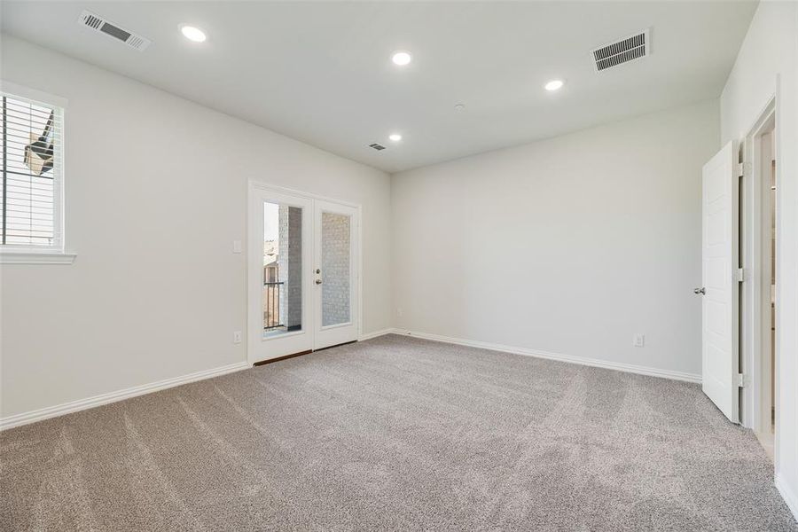 Spacious, unfurnished interior of a new home in Wade Settlement Townhomes, Frisco (Image 25).