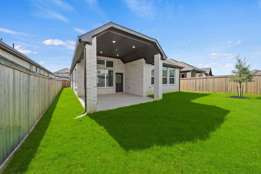 Photos are REPRESENTATIVE of the home /floor plan and are NOT of the actual home.  Selections, features, and room options may vary.