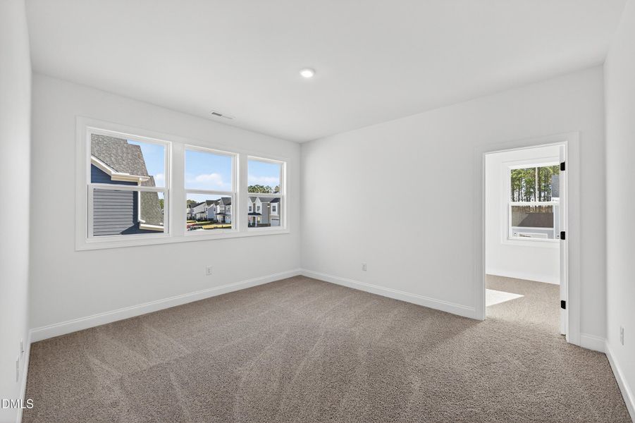 37 -140 w fountainhead lane, interior 37 -140 w fountainhead lane, interior