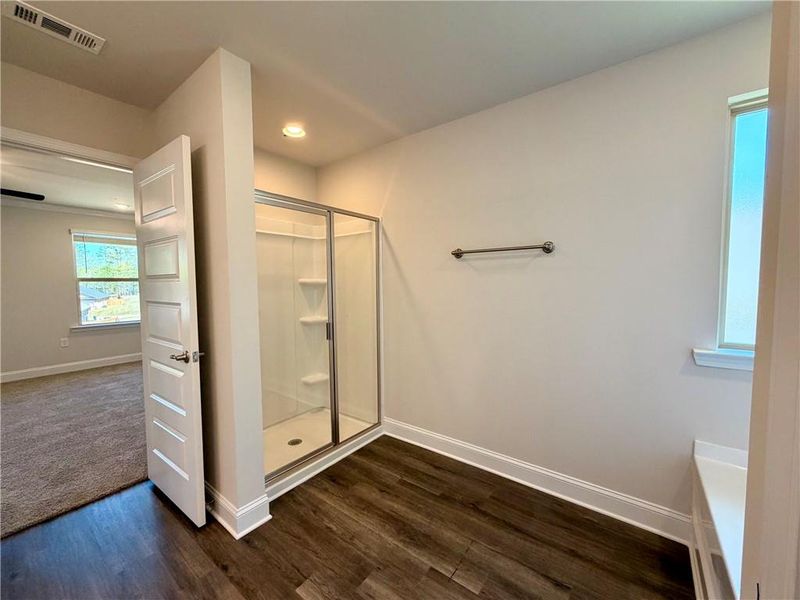 Spacious, unfurnished interior of a new home in Magnolia Villas, Cornelia (Image 26).