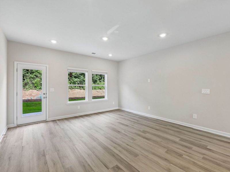 Spacious, unfurnished interior of a new home in Artisan Walk, Fairburn (Image 13).