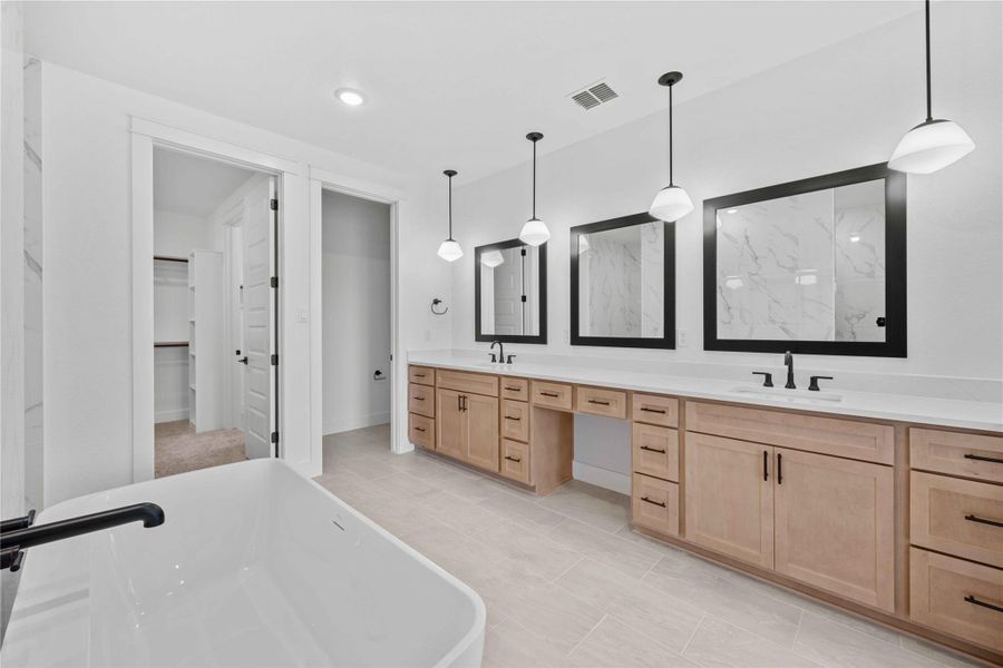 Please Note: These interior photos are not of the actual home but are of a completed one with a similar floor plan. Finishes, features, and layouts may vary. Please Note: These interior photos are not of the actual home but are of a completed one with a similar floor plan. Finishes, features, and layouts may vary.