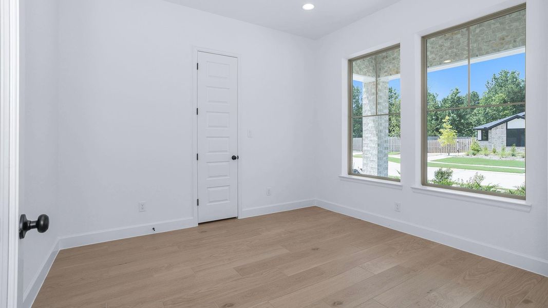 Spacious, unfurnished interior of a new home in COLTON, Todd Mission (Image 14).