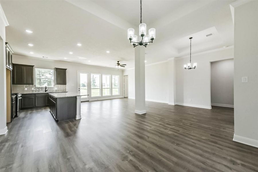 Spacious, unfurnished interior of a new home in , Baytown (Image 19).