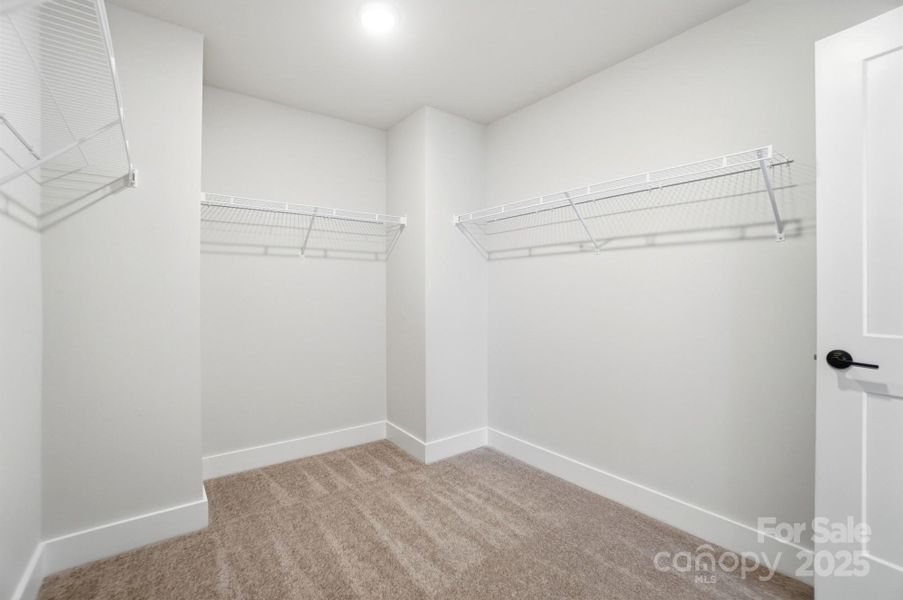 Spacious, unfurnished interior of a new home in Summerlin, Mooresville (Image 32).