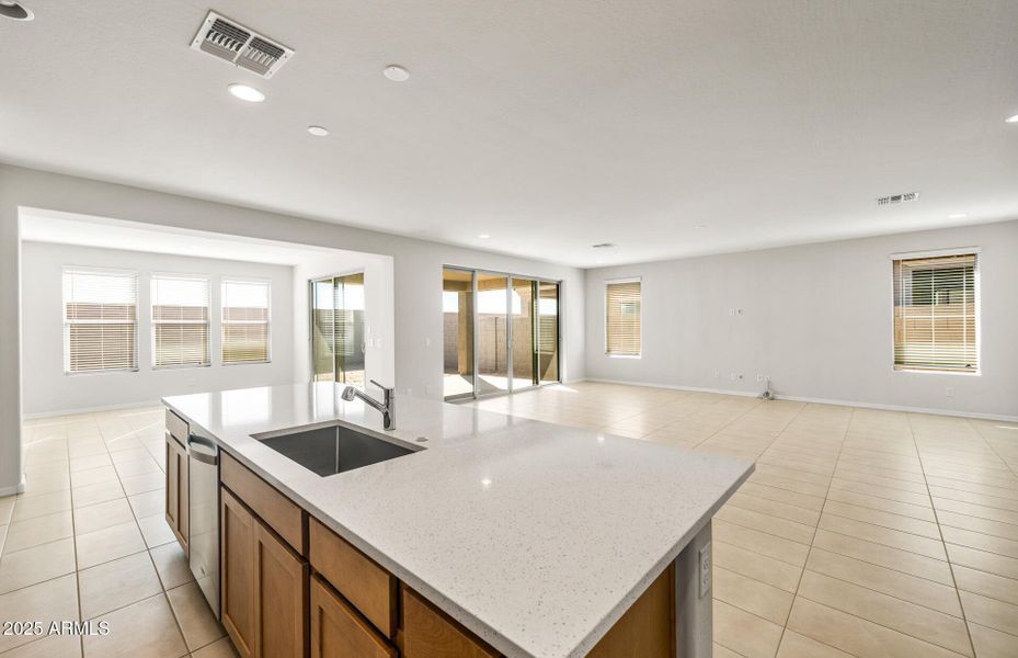 Kitchen/Cafe/Gathering Room