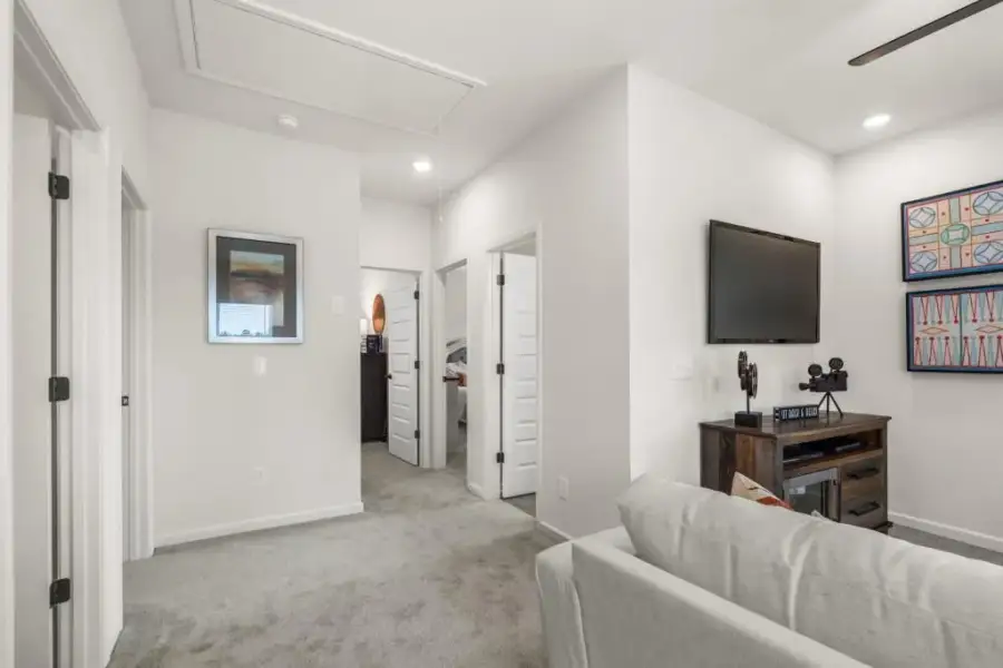Furnished interior view inside a new home in Saddle Ridge, Calhoun (Image 23).