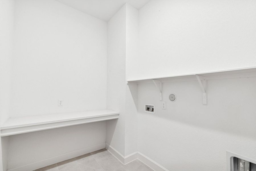 Spacious, unfurnished interior of a new home in Colton 45' Homesites, Todd Mission (Image 38). Spacious, unfurnished interior of a new home in Colton 45' Homesites, Todd Mission (Image 38).