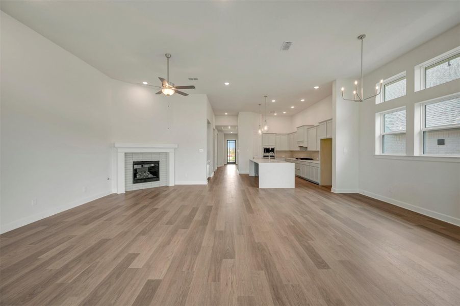 Spacious, unfurnished interior of a new home in Meridiana - Ascent Collection, Manvel (Image 20). Spacious, unfurnished interior of a new home in Meridiana - Ascent Collection, Manvel (Image 20).