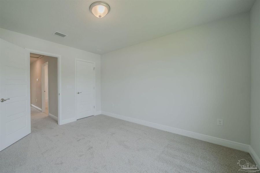 Spacious, unfurnished interior of a new home in Westpointe Place, Pensacola (Image 16).