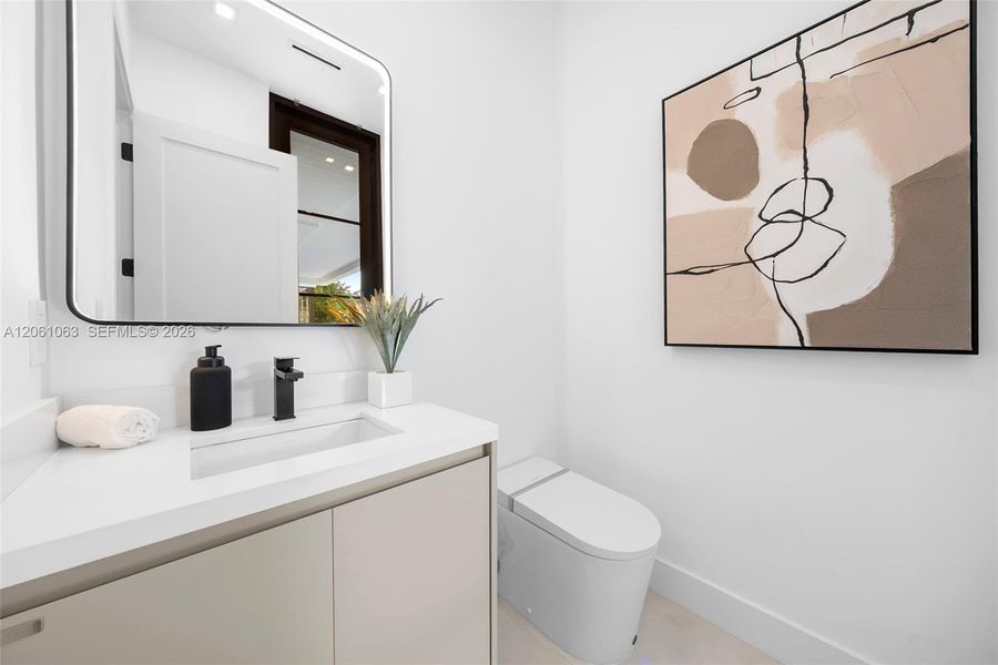 Furnished interior view inside a new home in , Coral Gables (Image 10).