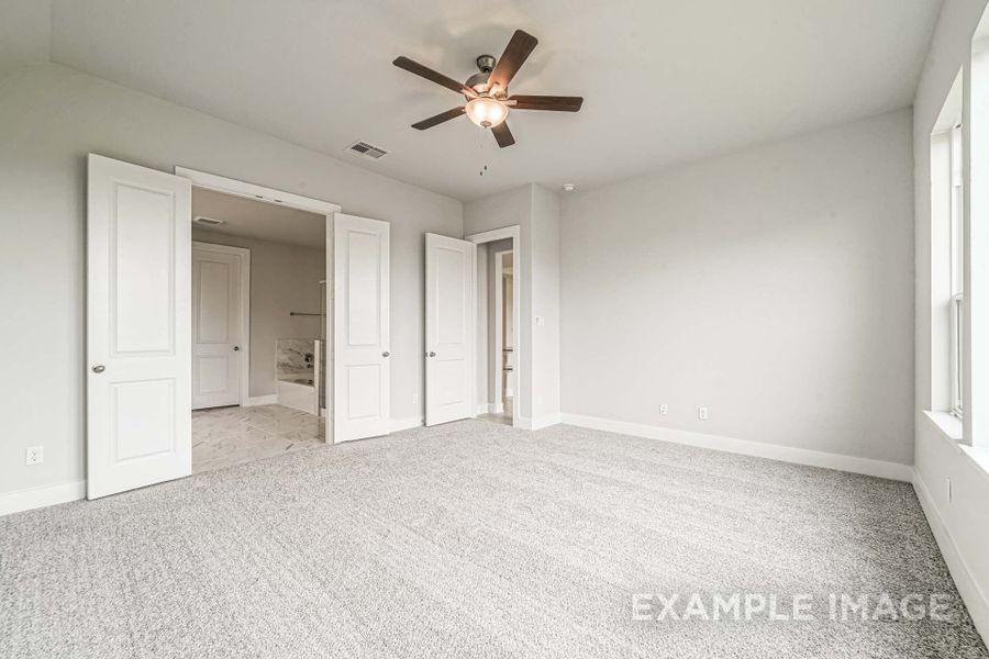 Representative unfurnished interior of a home built from the The George by Davidson Homes LLC in Lago Mar, Texas City (Image 9).