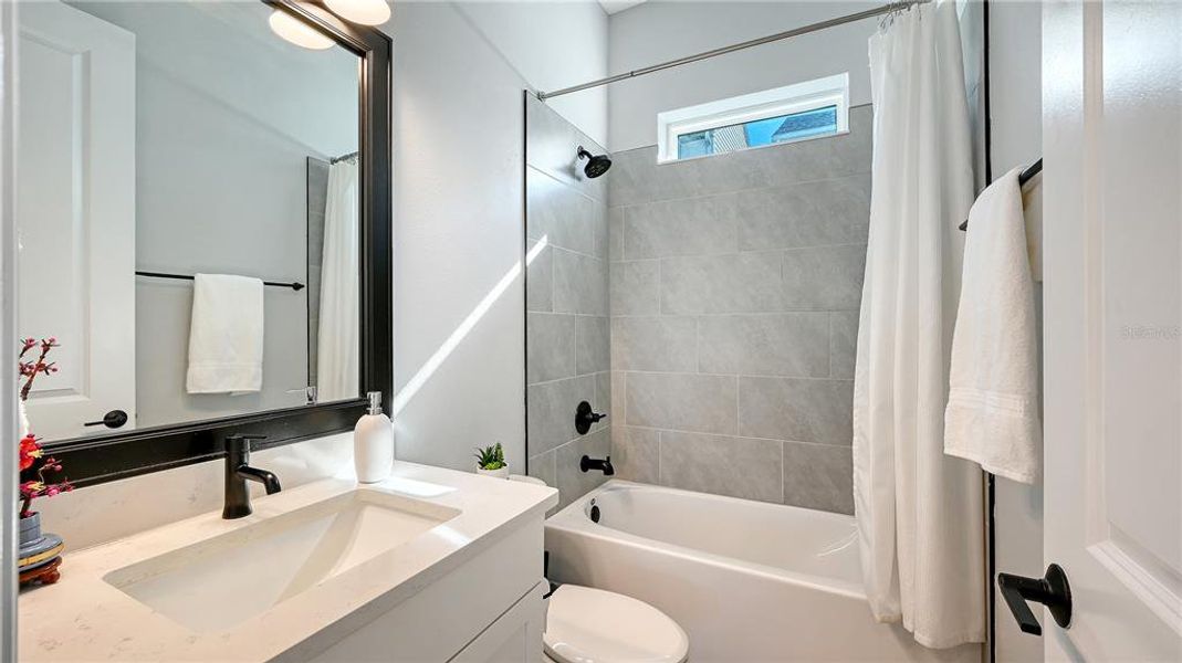 Furnished interior view inside a new home in , Sarasota (Image 23).