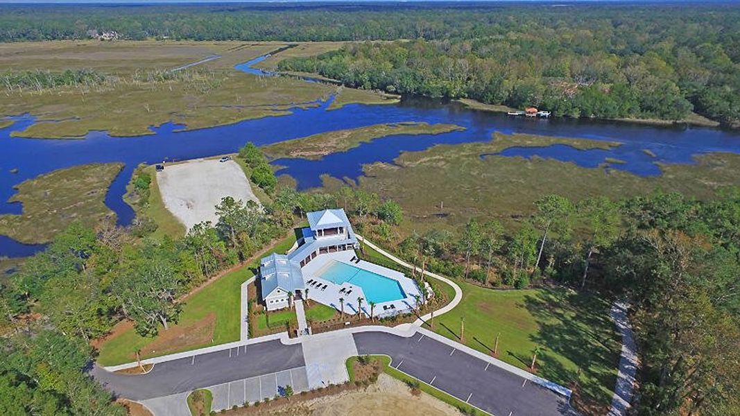 Community amenities in , Ravenel (Image 39).