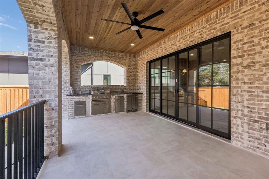 Exterior details and patio area of a home in , Dallas (Image 20).