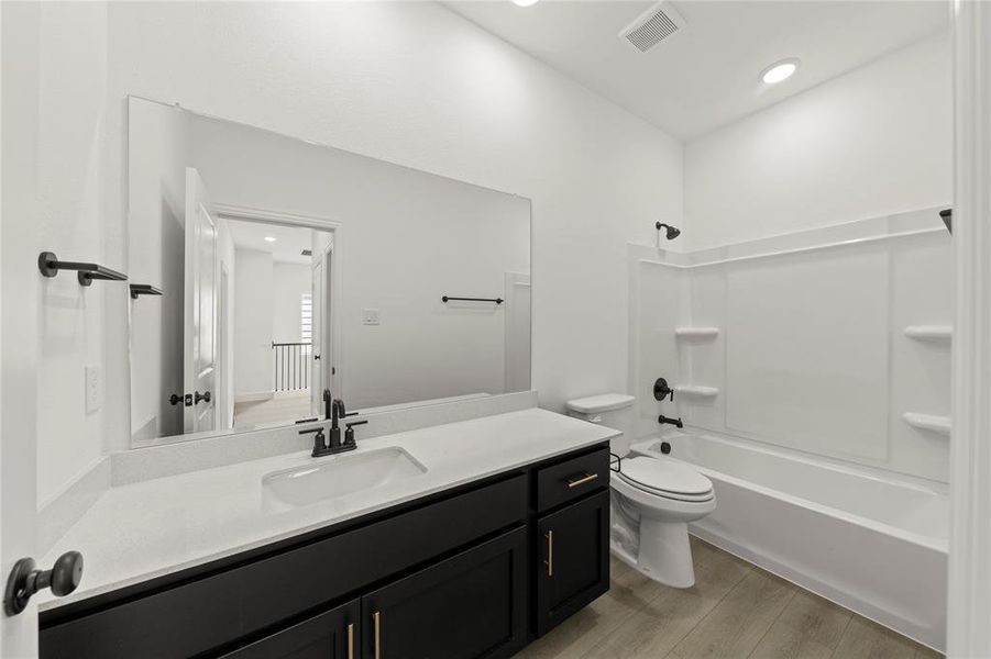 15. 6922 Terlingua - 2ND Bath 15. 6922 Terlingua - 2ND Bath