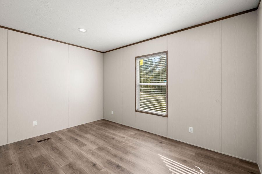 Spacious, unfurnished interior of a new home in , Cottageville (Image 29).