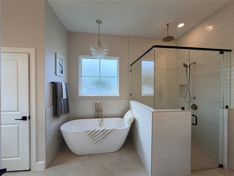 Furnished interior view inside a new home in Oak Water Ranch, Granbury (Image 8).