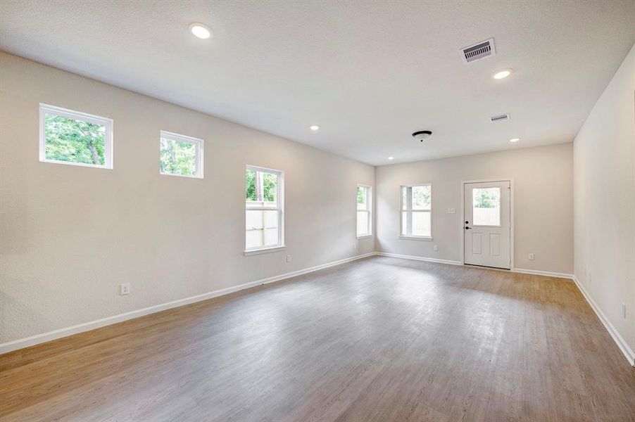 The Davenport II- Family Room