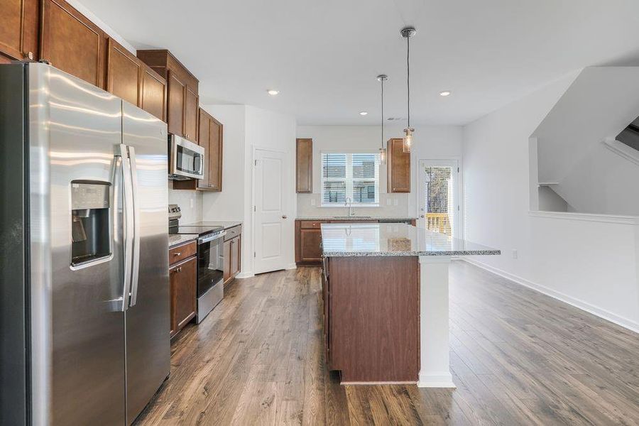 Furnished interior view inside a new home in Rosewood Farm, Lawrenceville (Image 13).