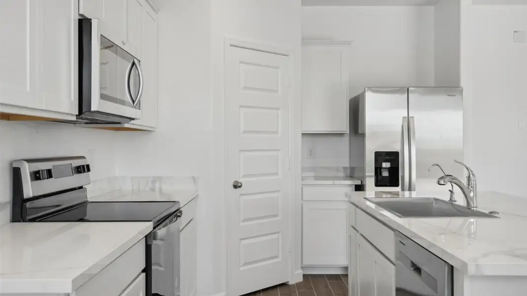 Furnished interior view inside a new home in Entrada Del Oro, Gold Canyon (Image 7).