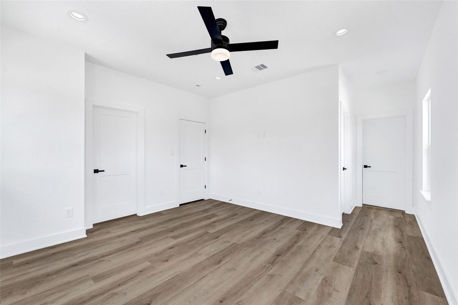 Spacious, unfurnished interior of a new home in , Houston (Image 25). Spacious, unfurnished interior of a new home in , Houston (Image 25).