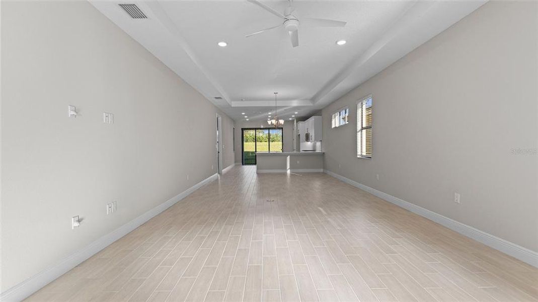 Spacious, unfurnished interior of a new home in Cresswind Lakewood Ranch, Lakewood Ranch (Image 14).
