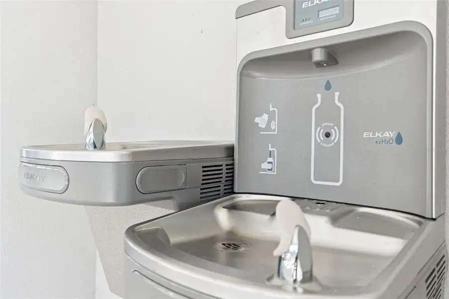 Close-up of interior finishes inside a home in , Daytona Beach (Image 14).