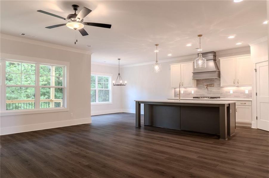 Spacious, unfurnished interior of a new home in Riverwalk, Monroe (Image 22).