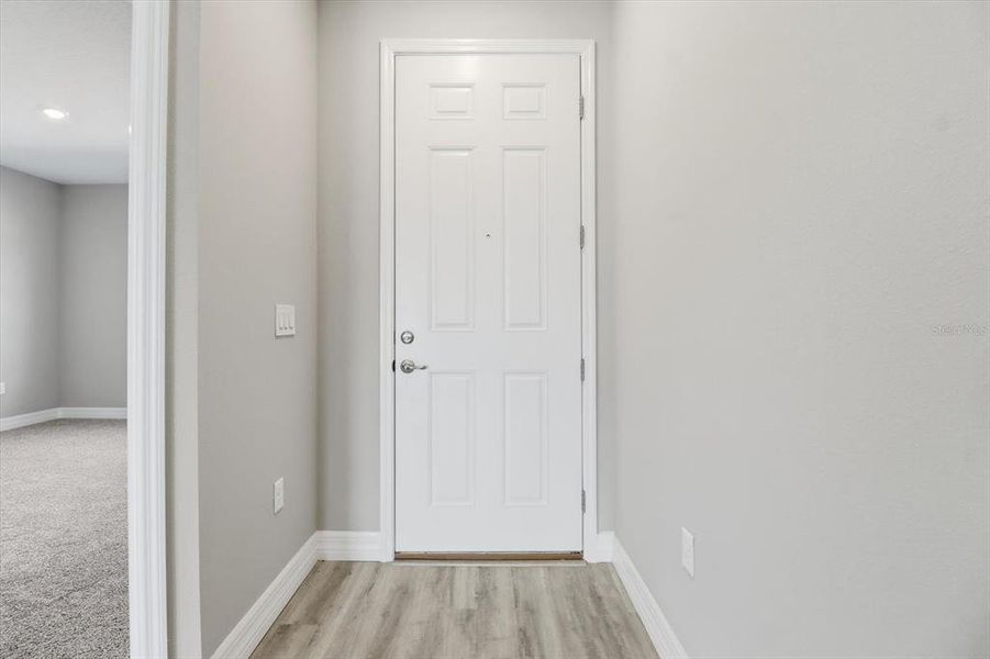 Spacious, unfurnished interior of a new home in , Ocala (Image 27).