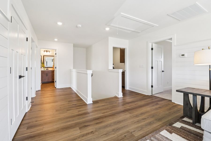 Representative unfurnished interior of a home built from the Bradley II by Great Southern Homes in Sedona, Greenville (Image 26).