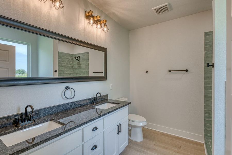 Furnished interior view inside a new home in , Kingsland (Image 10).