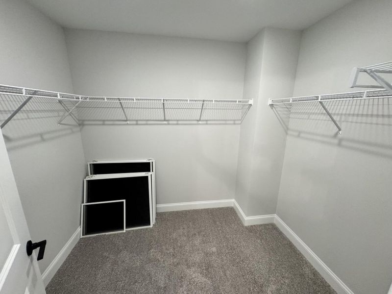 Spacious, unfurnished interior of a new home in Caldwell Forest, Charlotte (Image 21).