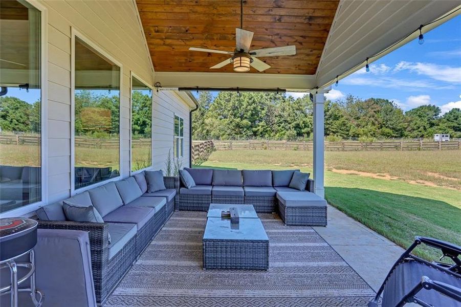 Image 44 of a home in .