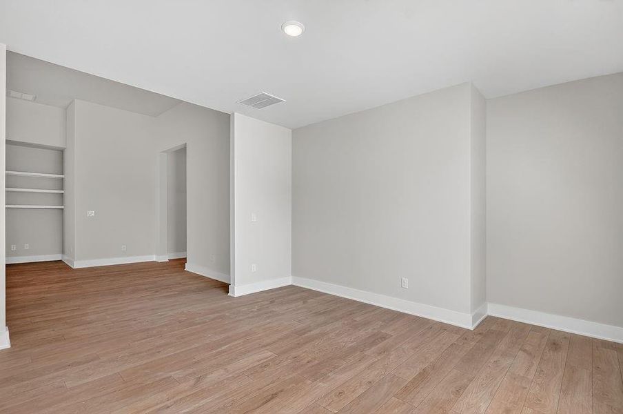 Spacious, unfurnished interior of a new home in The Manor at Gainesville Township, Gainesville (Image 24).