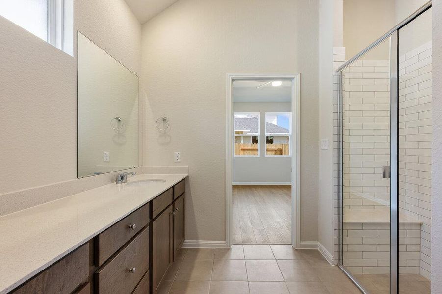 Furnished interior view inside a new home in La Cima, San Marcos (Image 30).