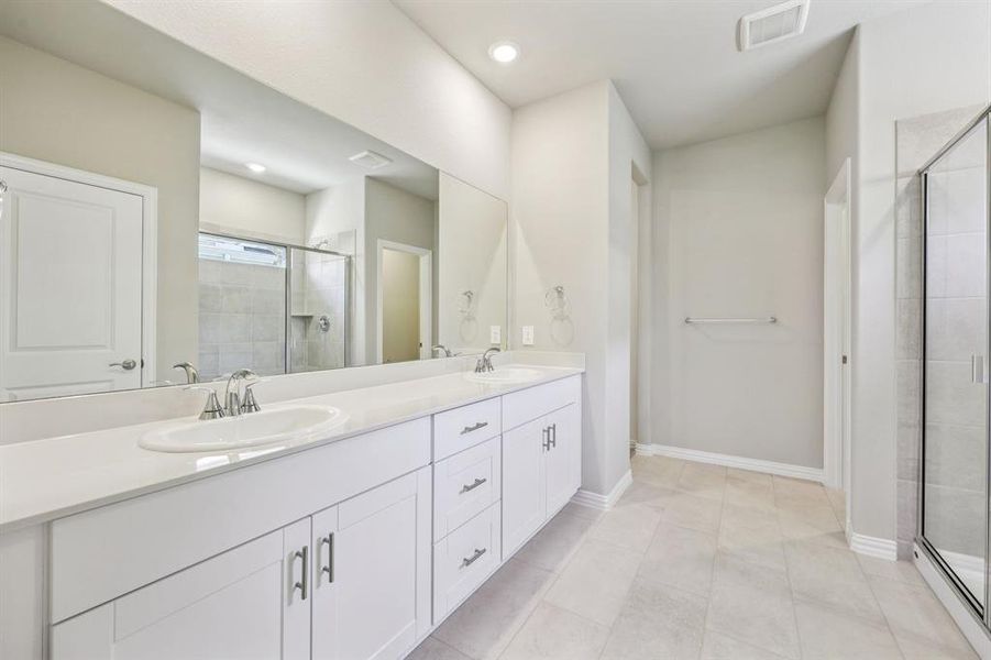 Photo is not of the actual home, but is an inspirational photo of builder’s model home and may depict options, furnishings, and/or decorator features that are not included. Photo is not of the actual home, but is an inspirational photo of builder’s model home and may depict options, furnishings, and/or decorator features that are not included.