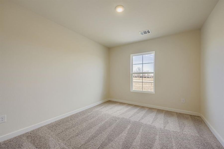 Spacious, unfurnished interior of a new home in MiraVerde, Crowley (Image 25).