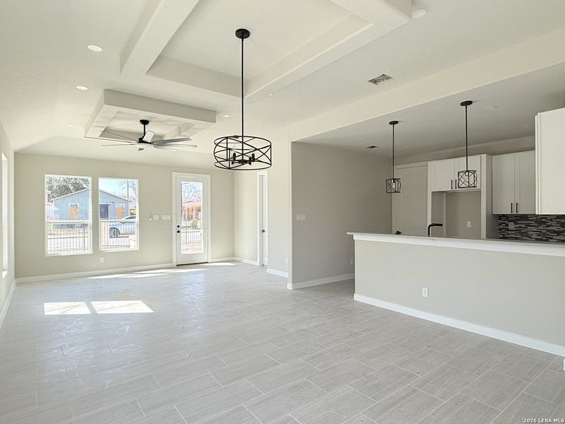Spacious, unfurnished interior of a new home in , San Antonio (Image 25).