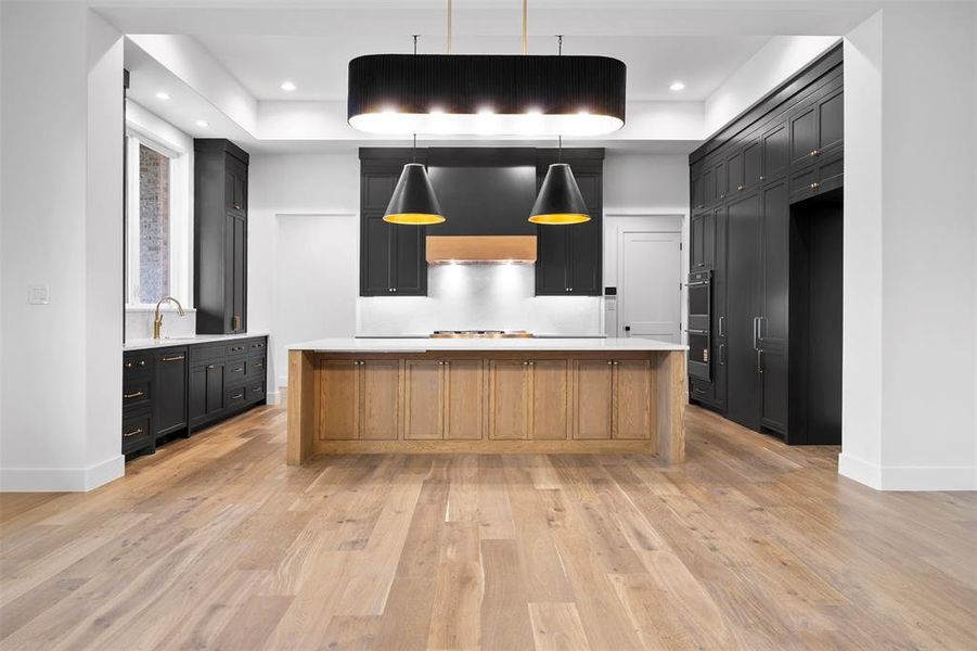 Furnished interior view inside a new home in , Waxahachie (Image 6).