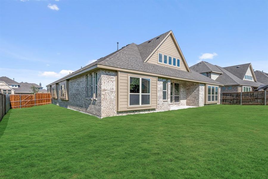 Exterior details and patio area of a home in Somerset Classic 70s & 80s, Mansfield (Image 3). Exterior details and patio area of a home in Somerset Classic 70s & 80s, Mansfield (Image 3).