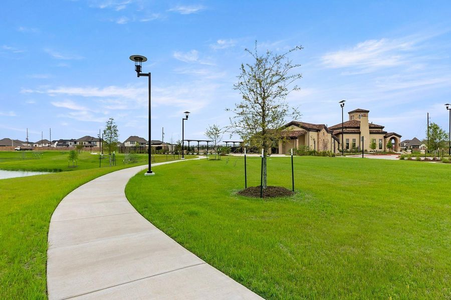 Community amenities in Dunham Pointe, Cypress (Image 30).