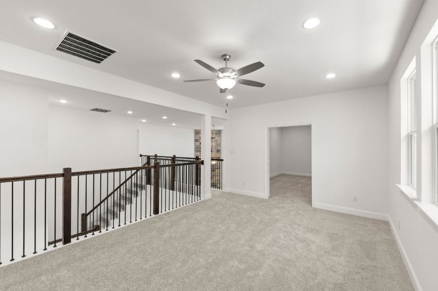 Representative unfurnished interior of a home built from the Grayson by UnionMain Homes in Cambridge Crossing, Celina (Image 45).