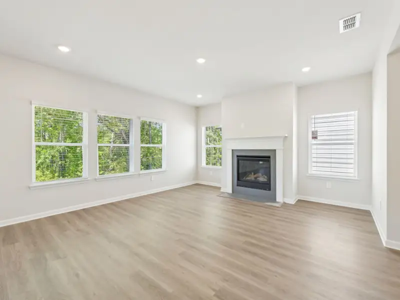 Spacious, unfurnished interior of a new home in Vines at Mill Creek - Estate Series, Braselton (Image 13).