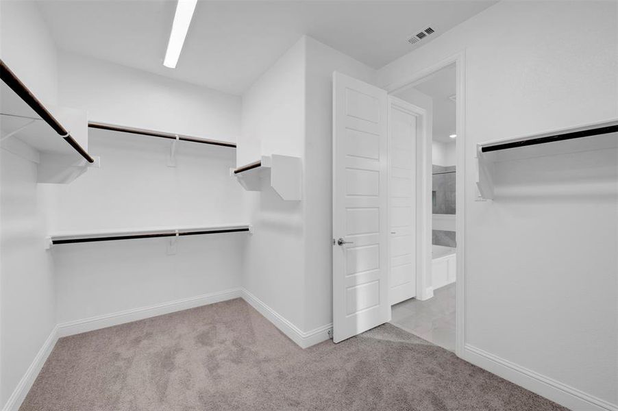 Spacious, unfurnished interior of a new home in Aster Park, McKinney (Image 28).