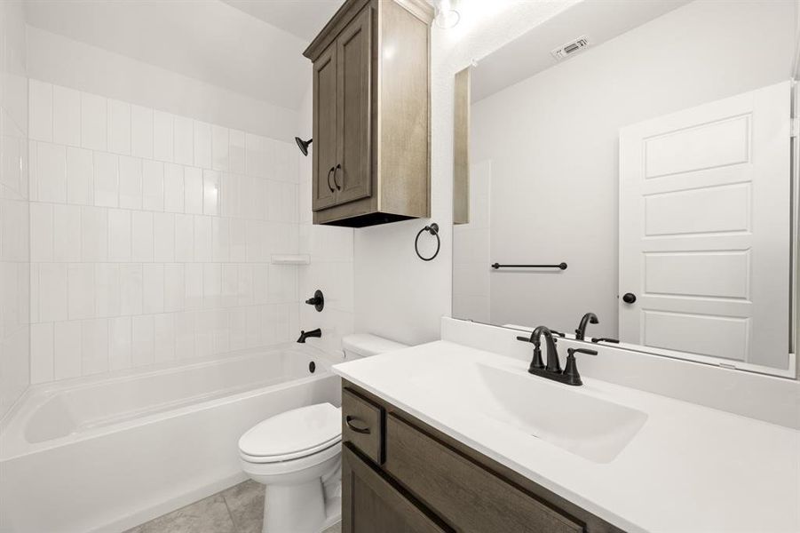 516 Waterford Park- Bathroom-2 516 Waterford Park- Bathroom-2