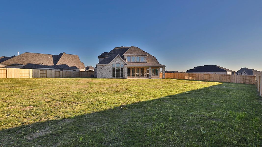 Exterior details and patio area of a home in Briarley 60', Montgomery (Image 4).